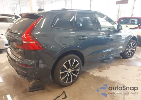 2025 Volvo Xc60 B5 Plus z USA, uszkodzony, nr VIN YV4M12RC1S1103980